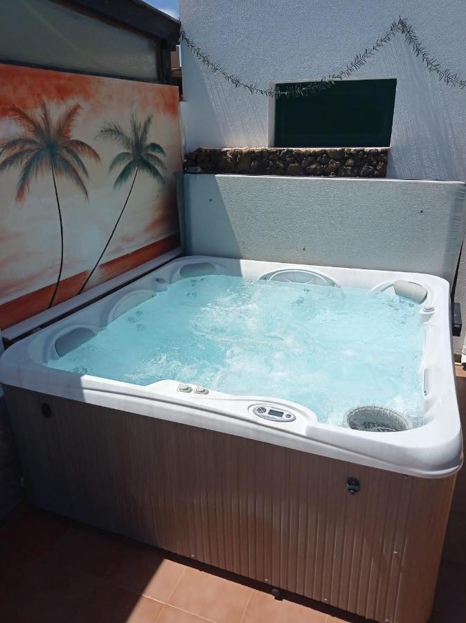 Casa Orilla! Beautiful Private Holiday Villa With Hot Tub La Oliva Exterior photo